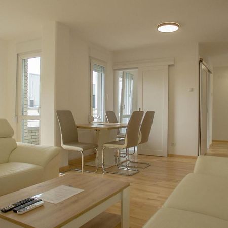 Premium Stan Novi Beograd Apartamento Exterior foto